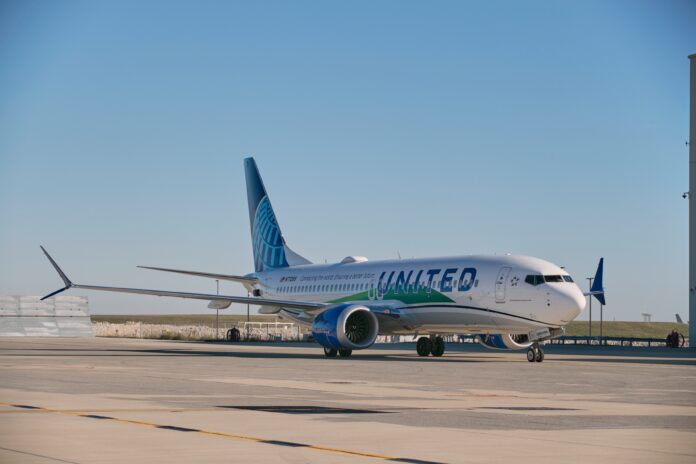 United to fly pax aircraft using 100% SAF